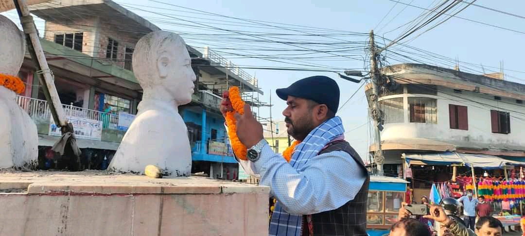 मन्त्री  यादव द्वरा सहिदलाई माल्या आर्पन